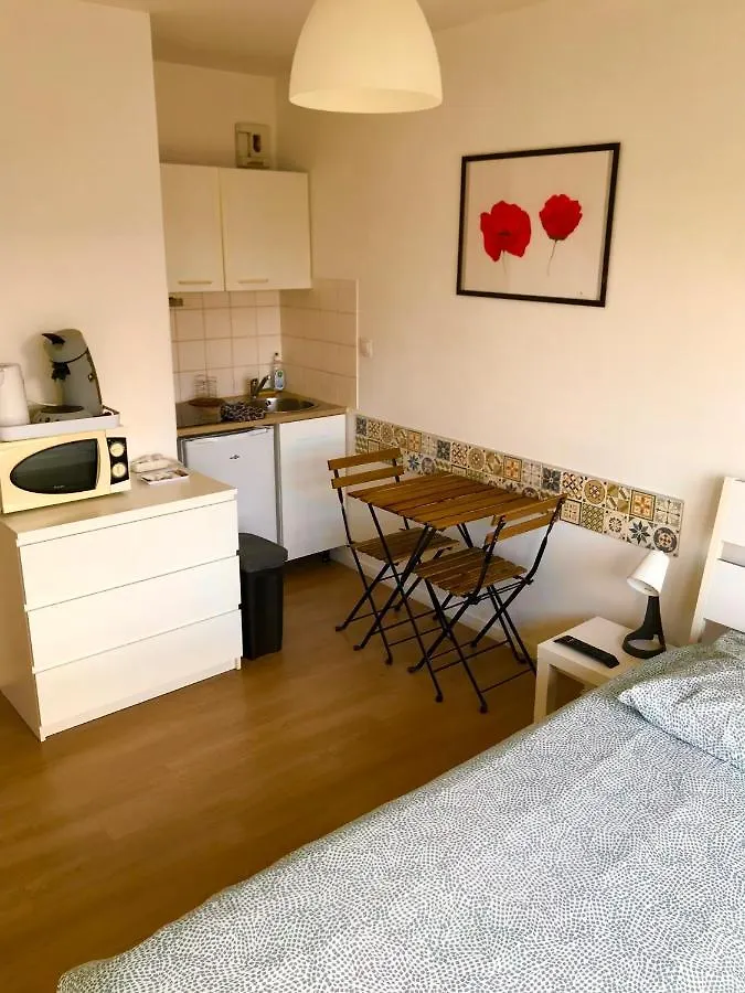 Le Pacific Lille Euralille Apartment 0*,